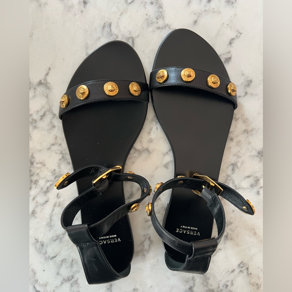 Versace Sandals Black Size 8.5 LIKE NEW/EUC